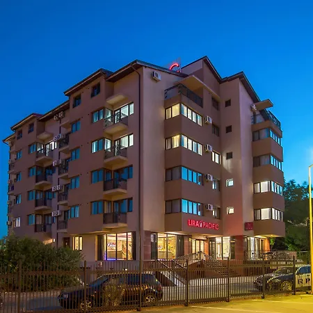 Lira Pacific Aparthotel-3